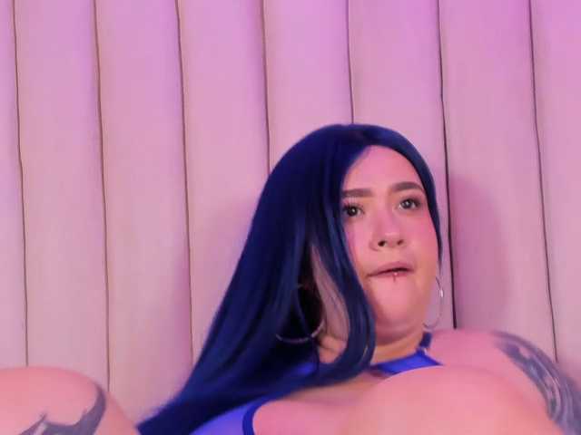 VictoriaRossy live cam on BongaCams