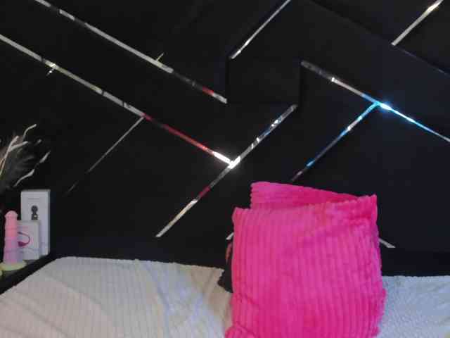 VictoriaRossy webcam