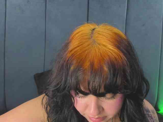 VictoriaRossy webcam