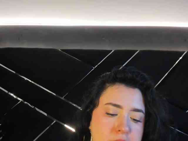 VictoriaRossy webcam