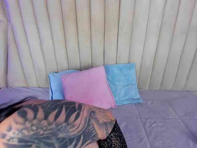VictoriaRossy webcam
