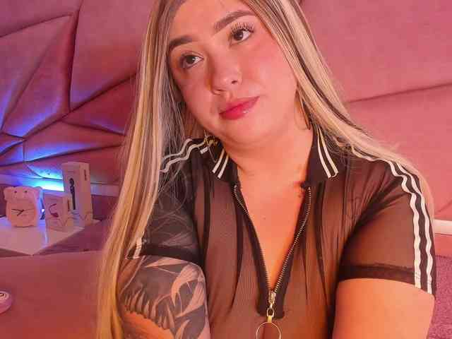 VictoriaRossy webcam
