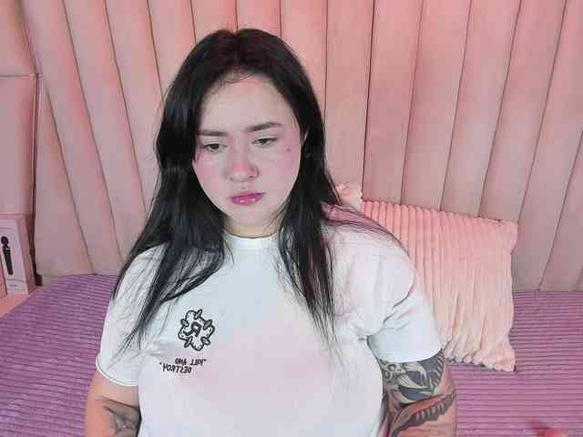 VictoriaRossy webcam
