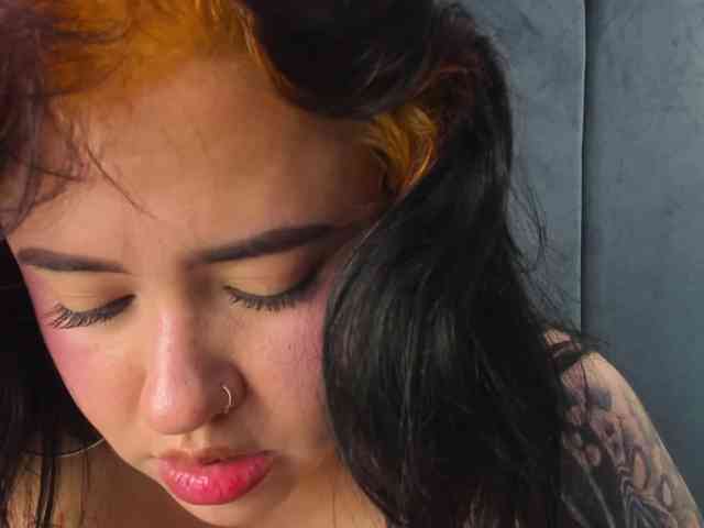 VictoriaRossy webcam