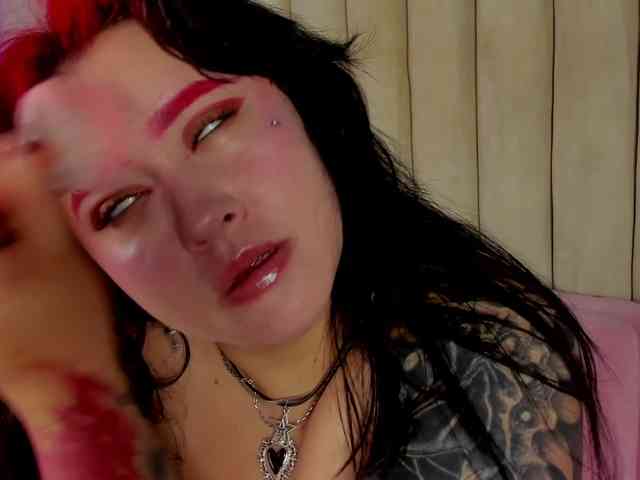 VictoriaRossy webcam