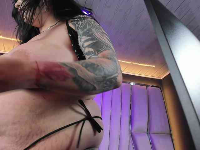 VictoriaRossy webcam