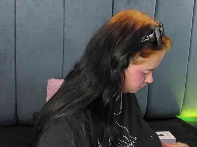 VictoriaRossy webcam