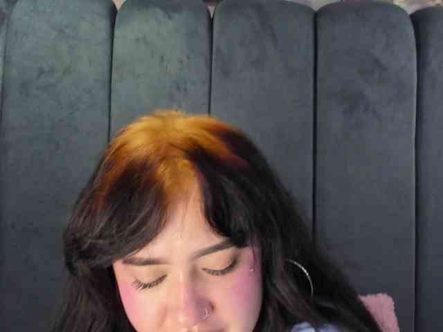 VictoriaRossy webcam