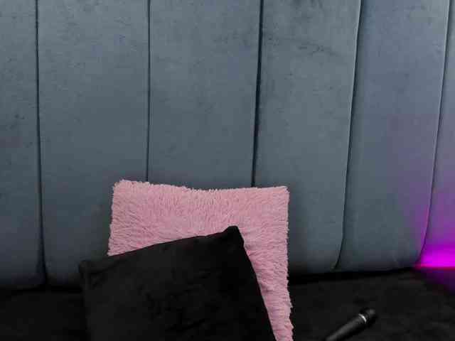 VictoriaRossy webcam