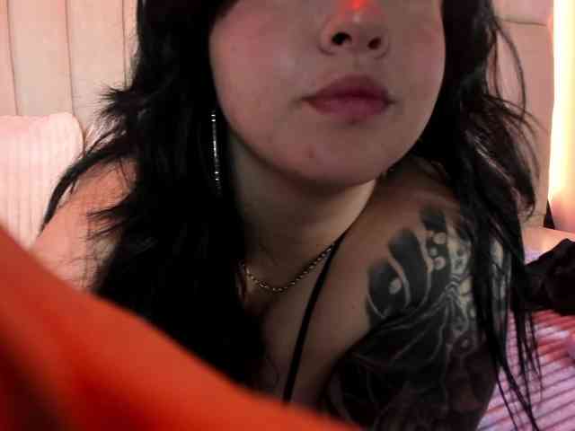 VictoriaRossy webcam