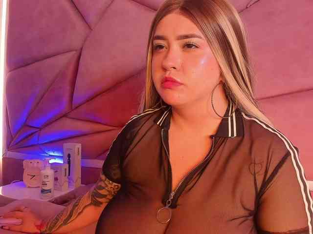 VictoriaRossy webcam