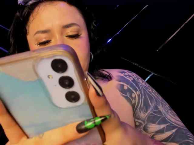 VictoriaRossy webcam