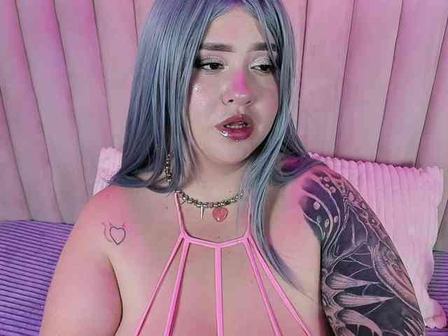 VictoriaRossy webcam