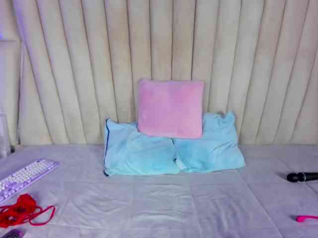 VictoriaRossy webcam