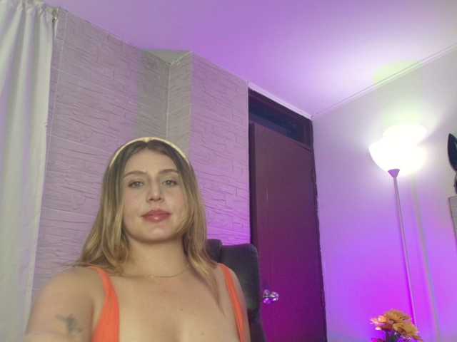 DakotaRobbins live cam on BongaCams