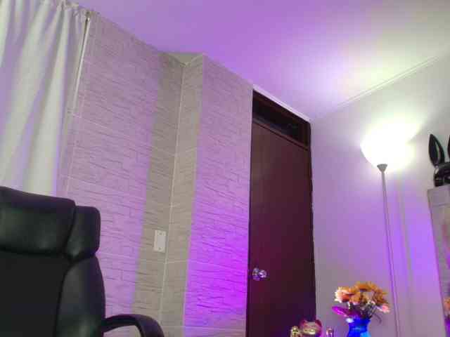 DakotaRobbins webcam