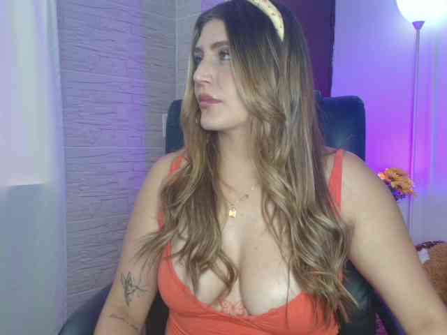 DakotaRobbins webcam