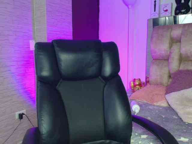 DakotaRobbins webcam