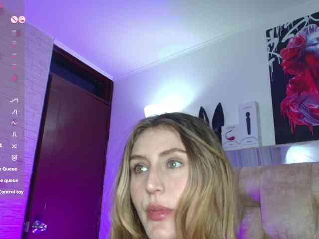DakotaRobbins webcam