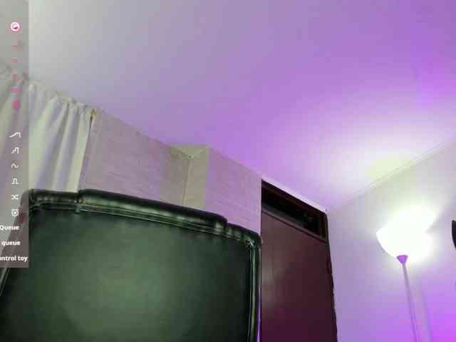DakotaRobbins webcam
