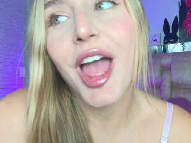 DakotaRobbins webcam