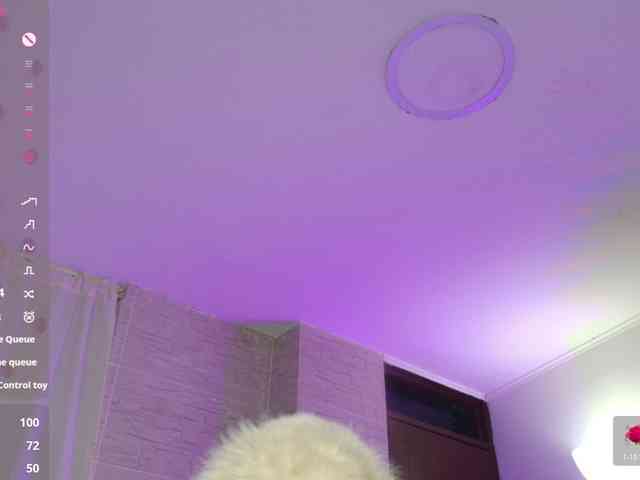 DakotaRobbins webcam