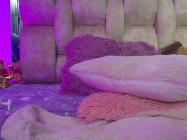 DakotaRobbins webcam