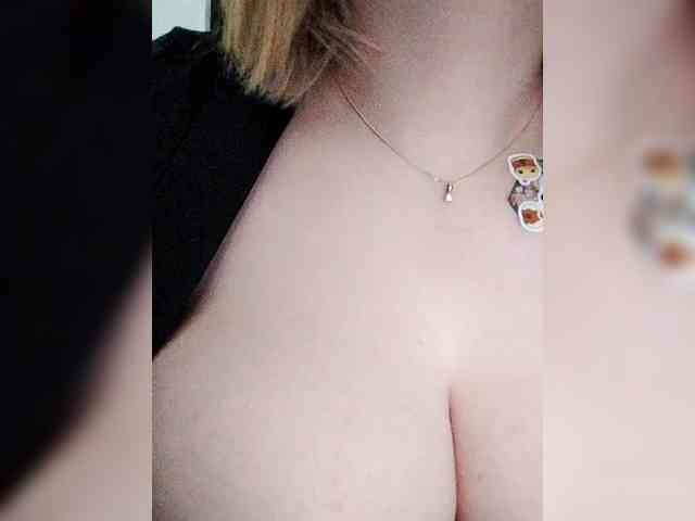 Merry_Kitties webcam