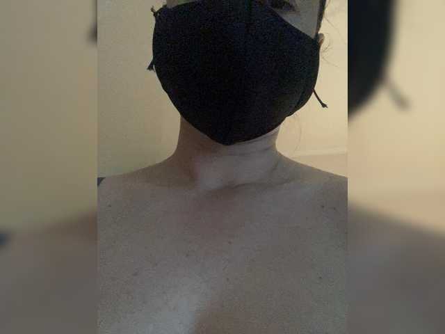 Melissafoxx live cam on BongaCams