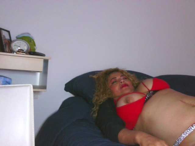 majobarraza's BongaCams show and profile