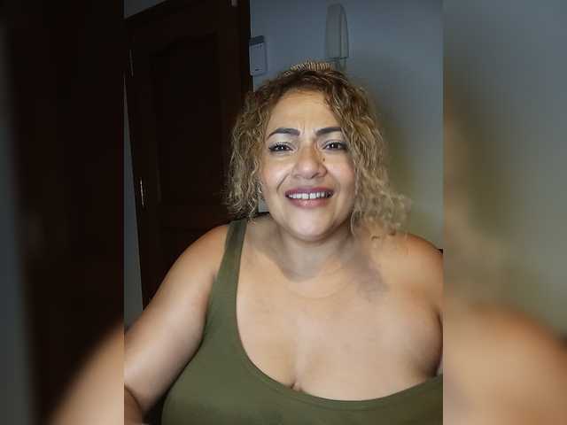 majobarraza live cam on BongaCams