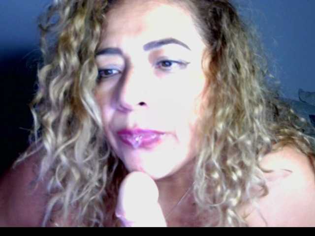 majobarraza live cam on BongaCams