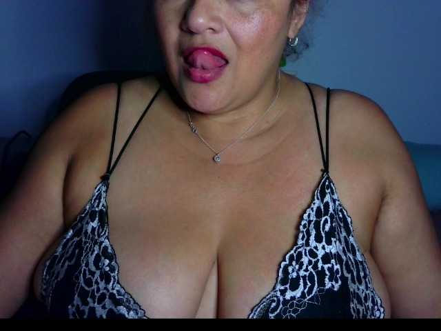 majobarraza live cam on BongaCams