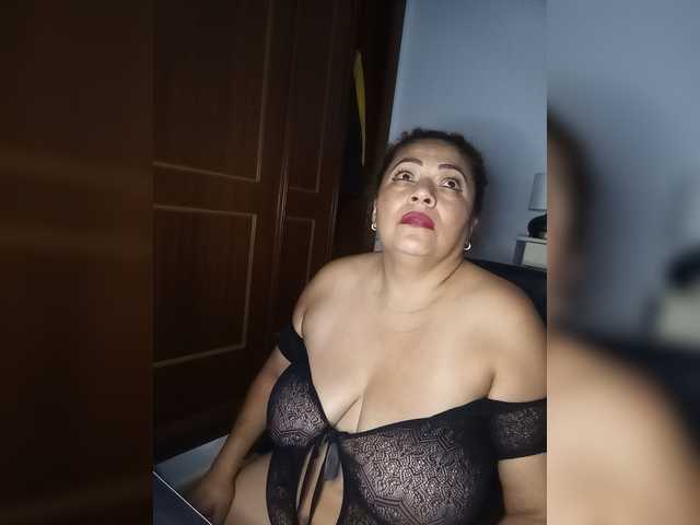 majobarraza live cam on BongaCams