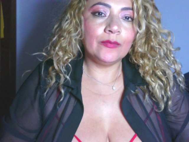 majobarraza's BongaCams show and profile