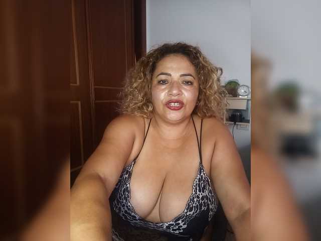 majobarraza live cam on BongaCams