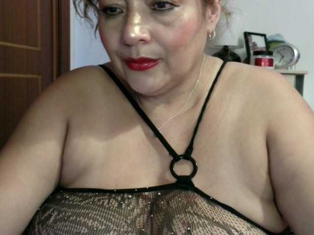majobarraza live cam on BongaCams