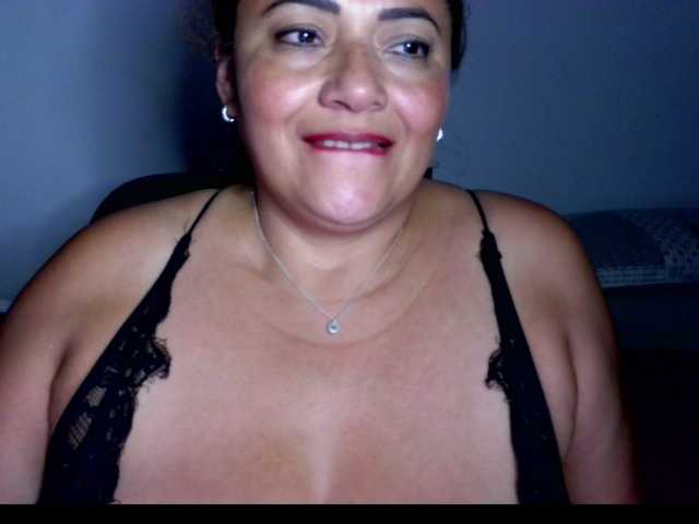 majobarraza live cam on BongaCams