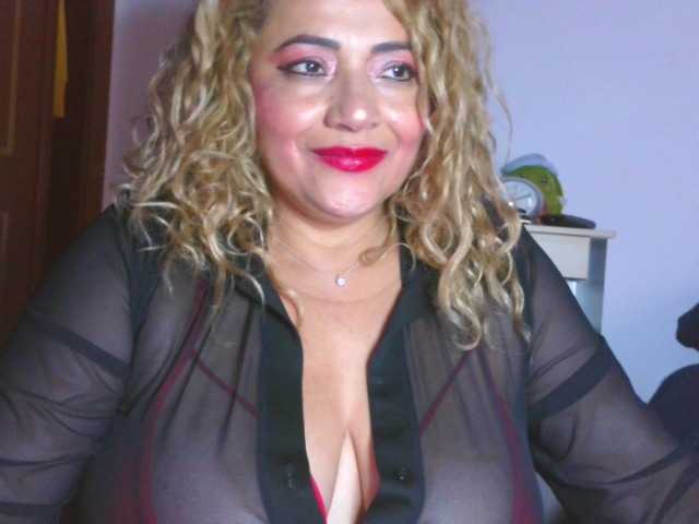 majobarraza's BongaCams show and profile