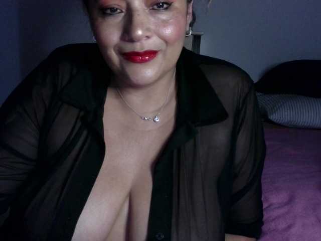 majobarraza live cam on BongaCams