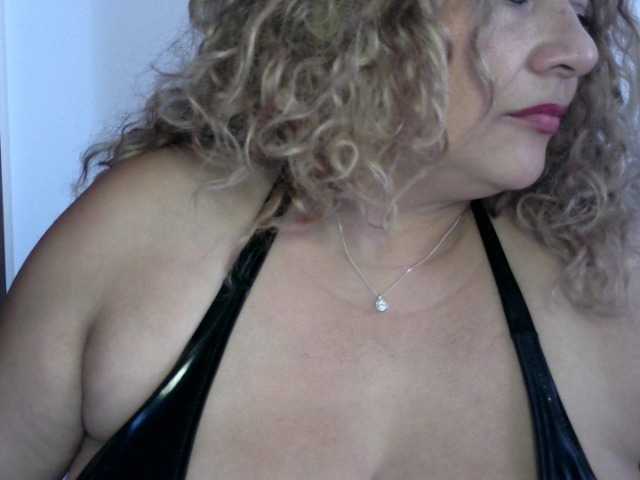majobarraza live cam on BongaCams