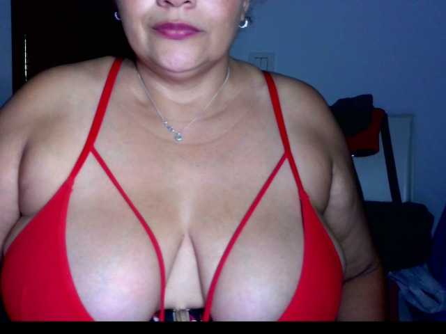 majobarraza live cam on BongaCams