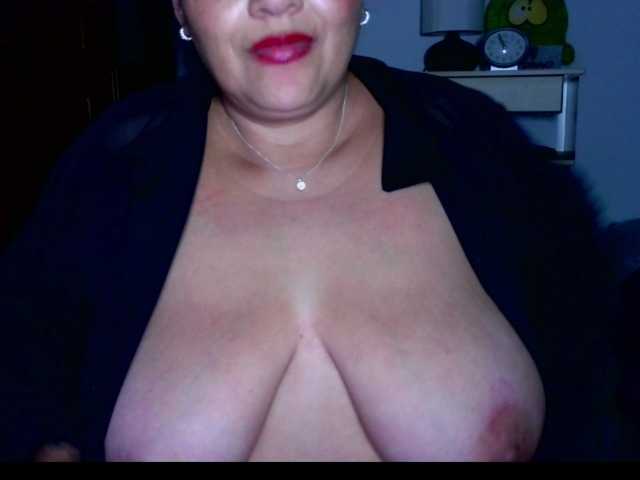 majobarraza live cam on BongaCams