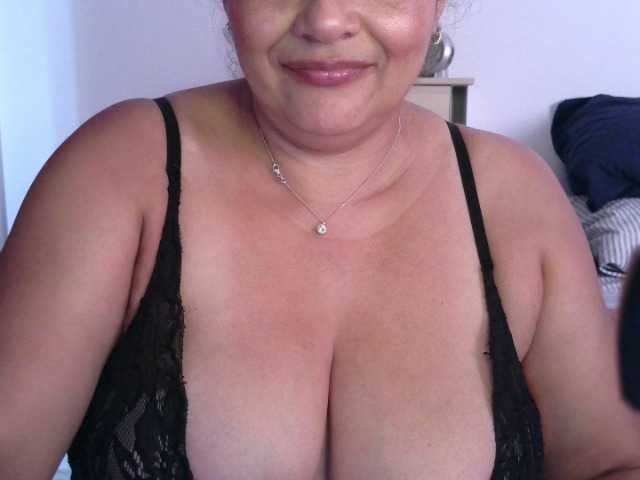 majobarraza live cam on BongaCams