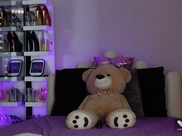 go to chat with AngelaMyst