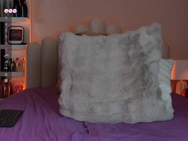 AngelaMyst live cam
