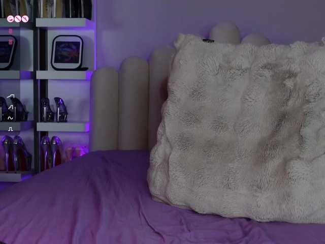 AngelaMyst live webcam show