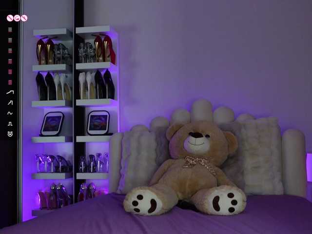 AngelaMyst live cam on BongaCams