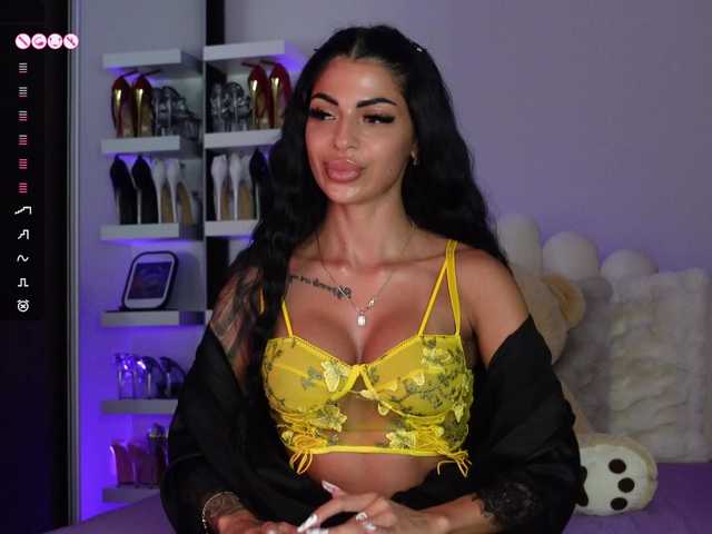 AngelaMyst live cam on BongaCams