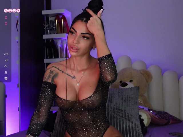 AngelaMyst live cam